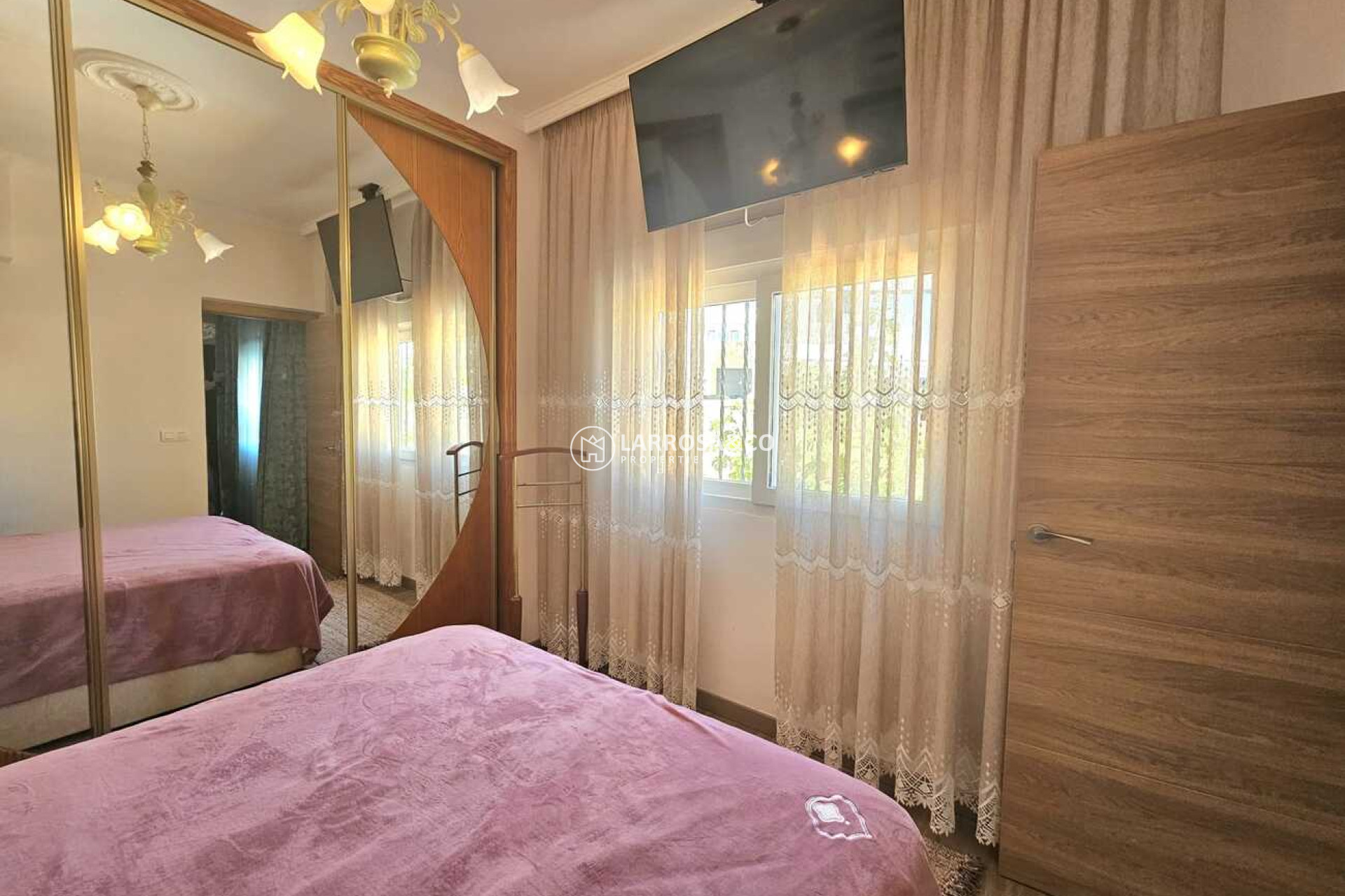 Resale - Detached House/Villa - Torrevieja - Torre del moro