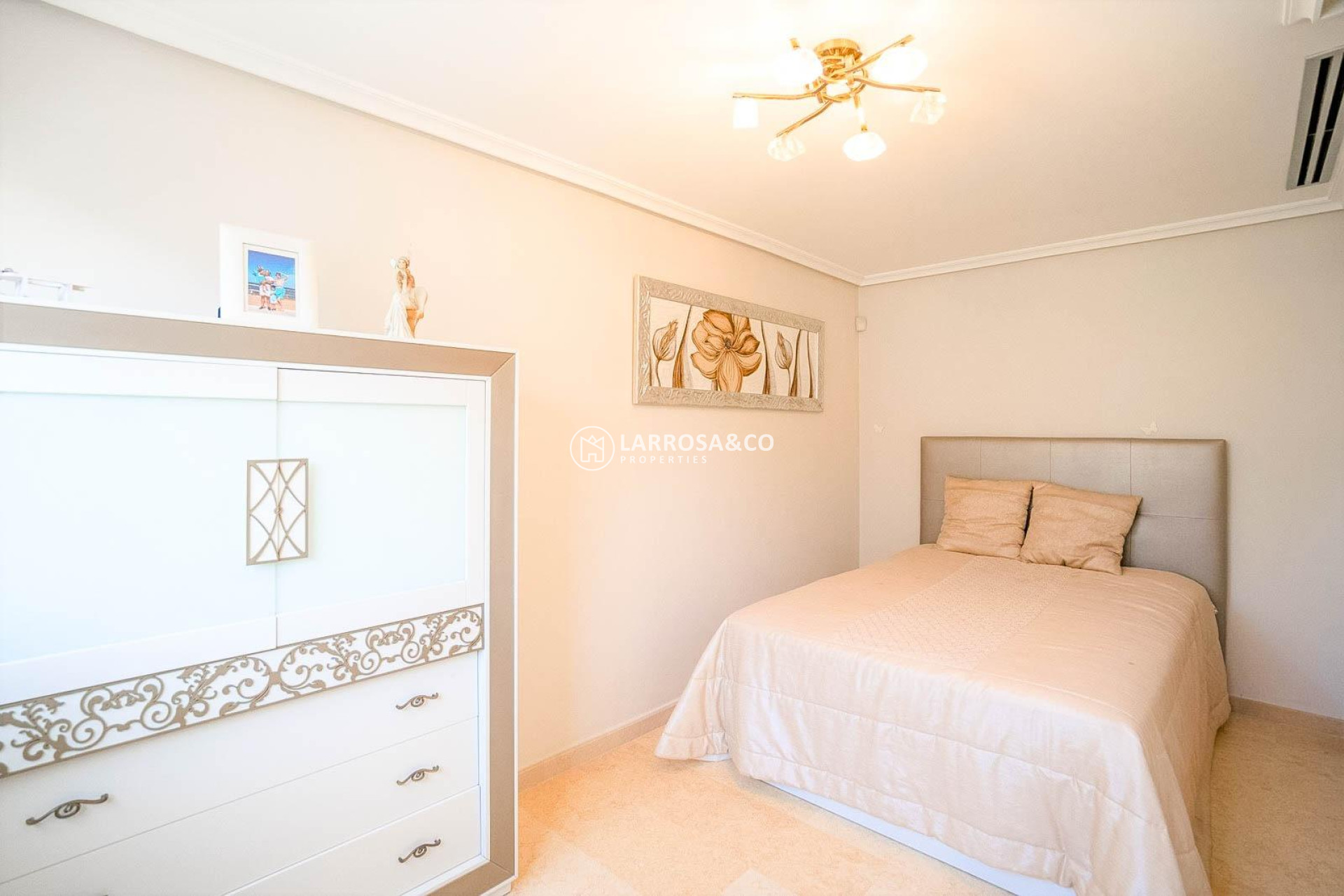 Resale - Detached House/Villa - Torrevieja - Torre la mata