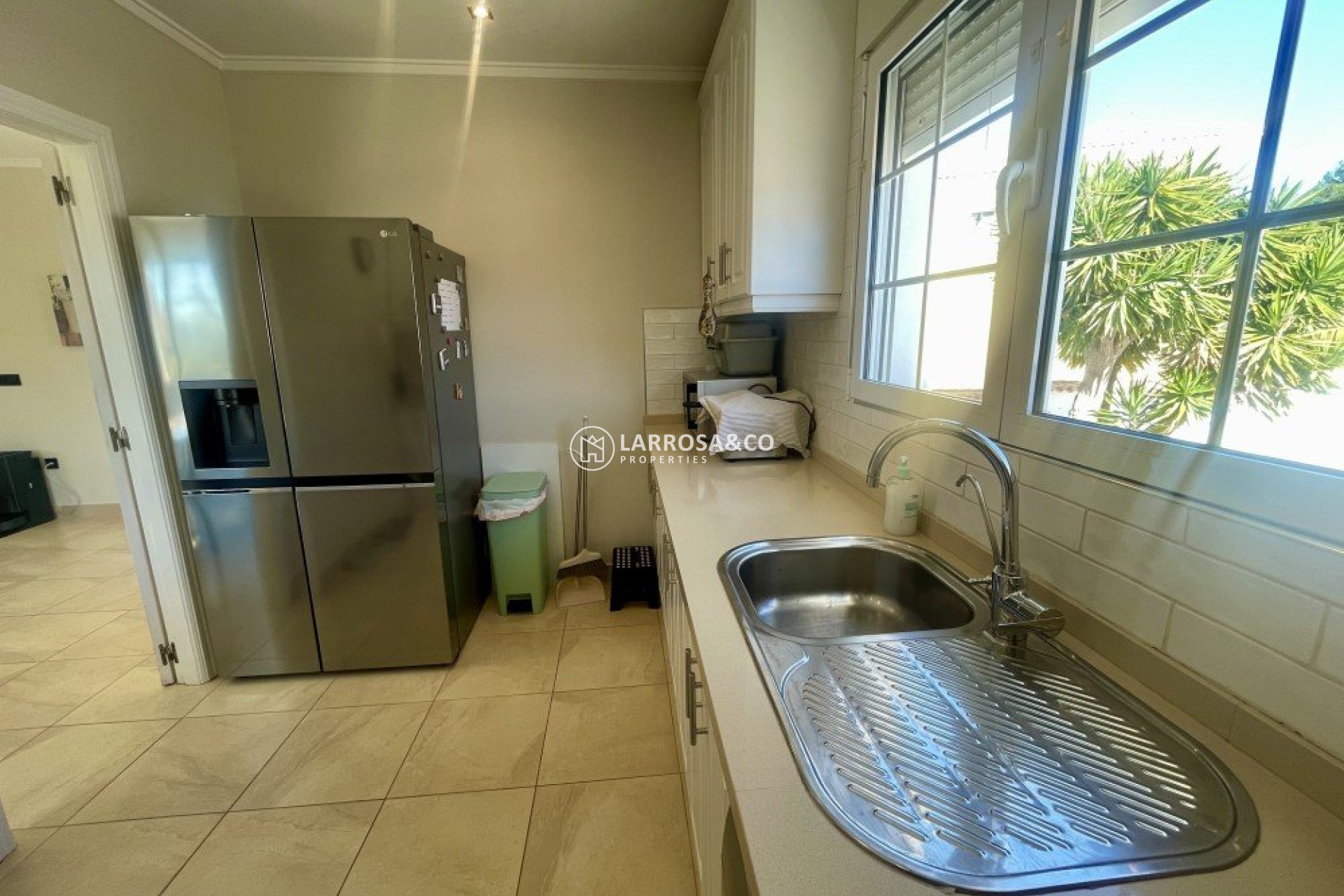 Resale - Detached House/Villa - Urb. La Marina - Inland