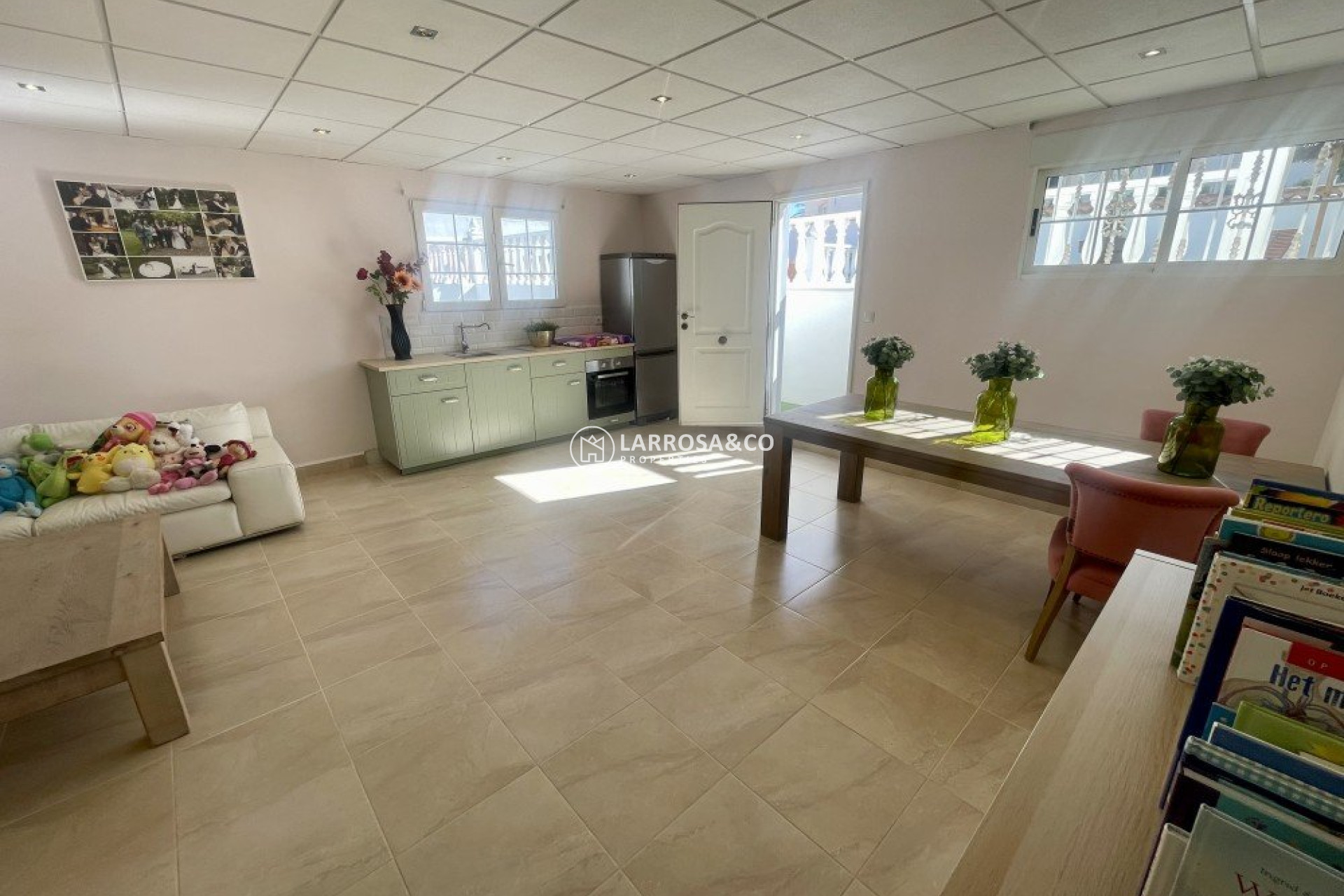 Resale - Detached House/Villa - Urb. La Marina - Inland