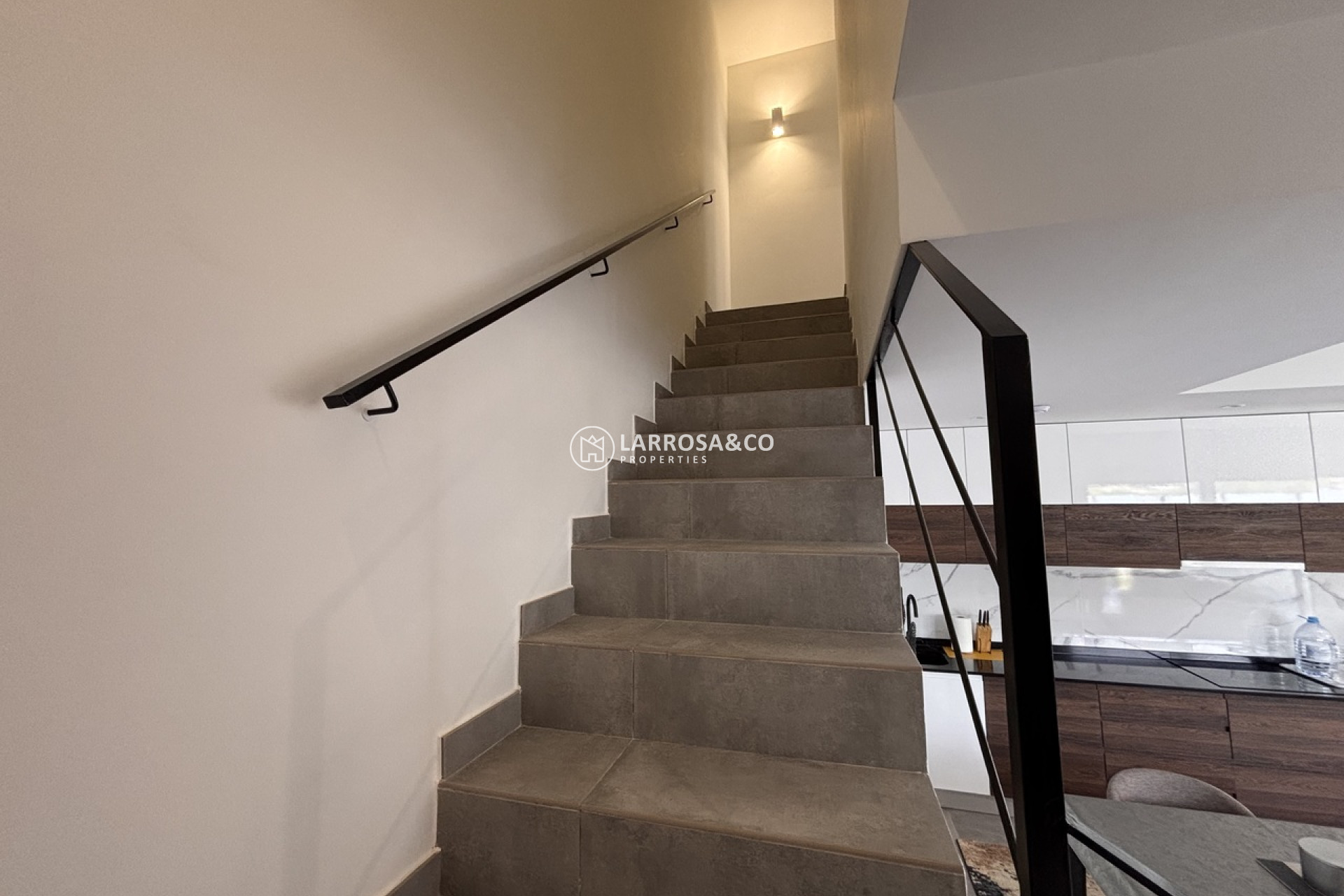 Resale - Detached House/Villa - Villamartín - Costa Blanca