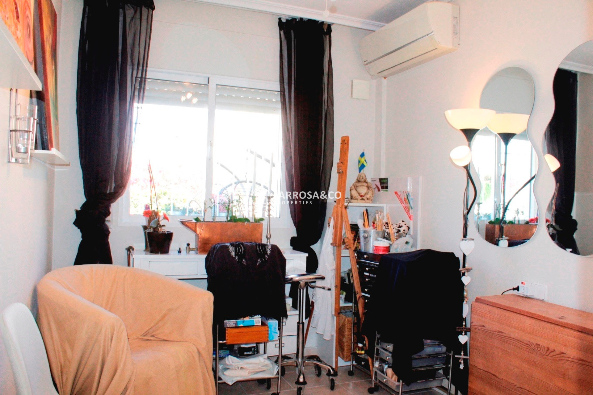 Resale - Detached House/Villa - Villamartín - Costa Blanca