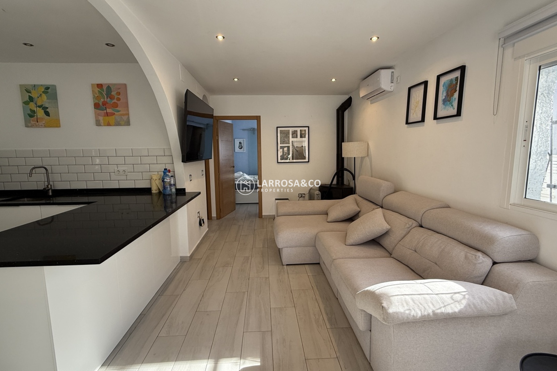 Resale - Detached House/Villa - Villamartín - Costa Blanca