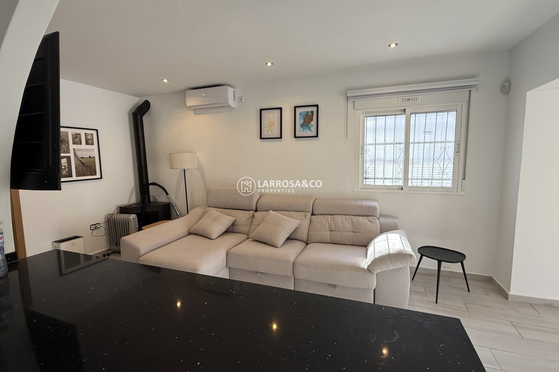 Resale - Detached House/Villa - Villamartín - Costa Blanca