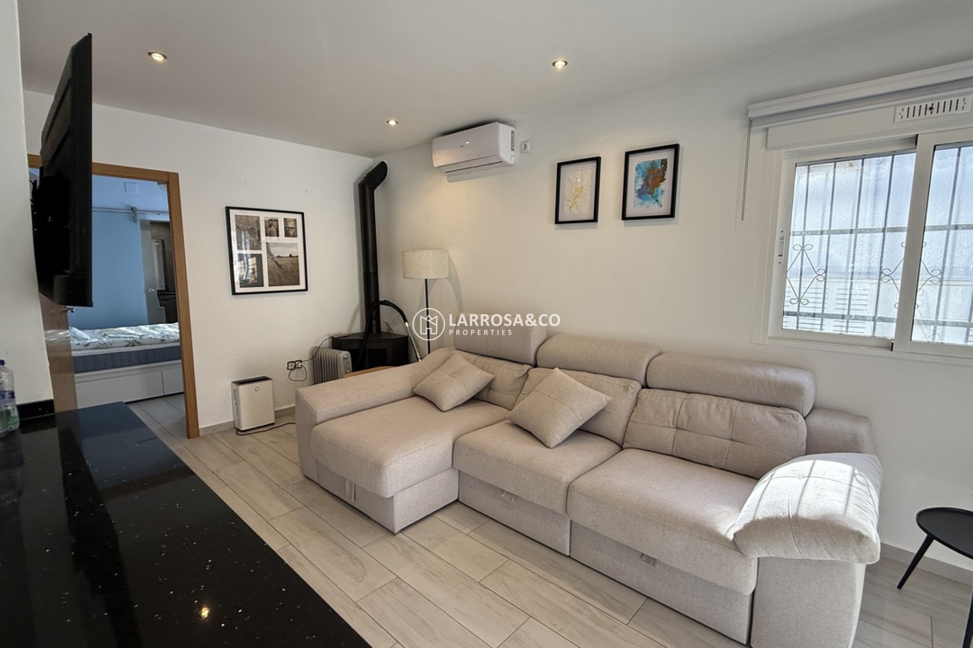 Resale - Detached House/Villa - Villamartín - Costa Blanca