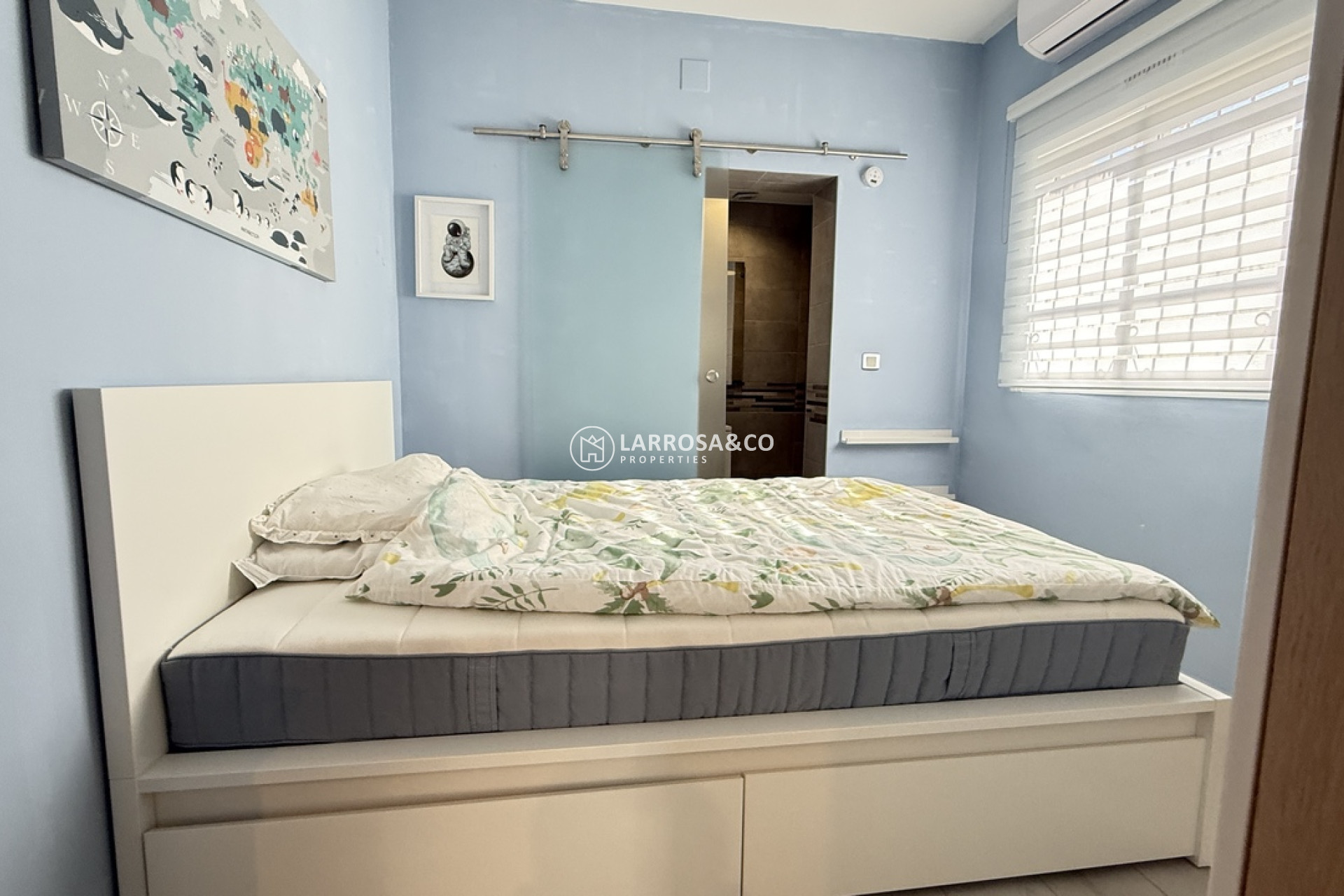 Resale - Detached House/Villa - Villamartín - Costa Blanca