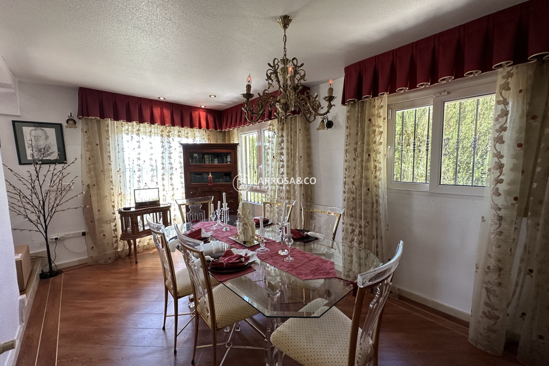 Resale - Detached House/Villa - Villamartín - Costa Blanca