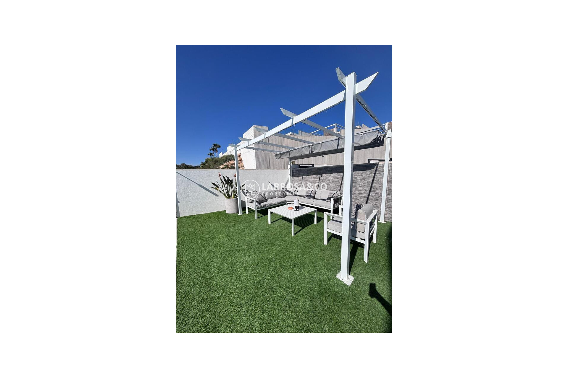 Resale - Detached House/Villa - Villamartín - Costa Blanca