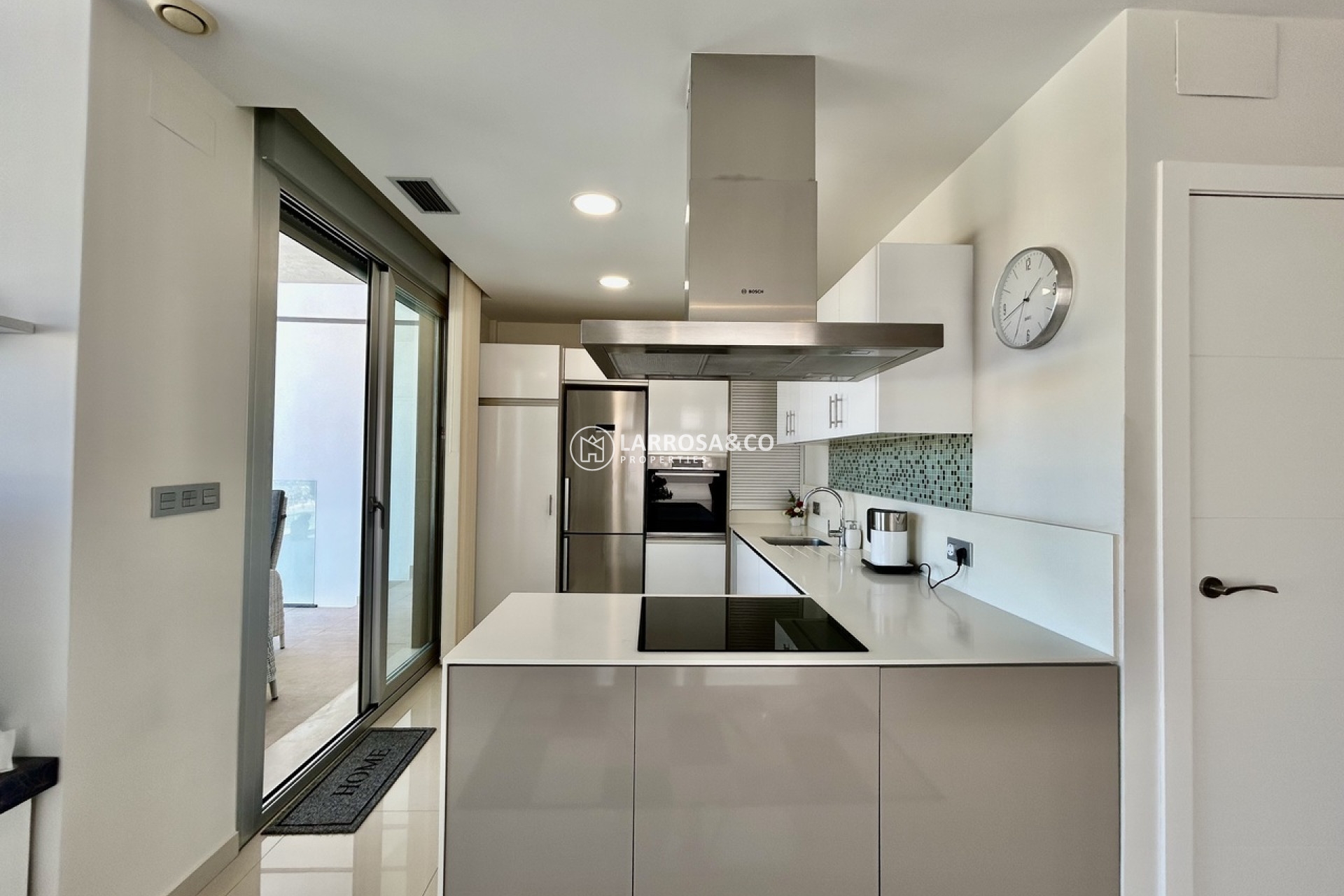 Resale - Detached House/Villa - Villamartín - Costa Blanca