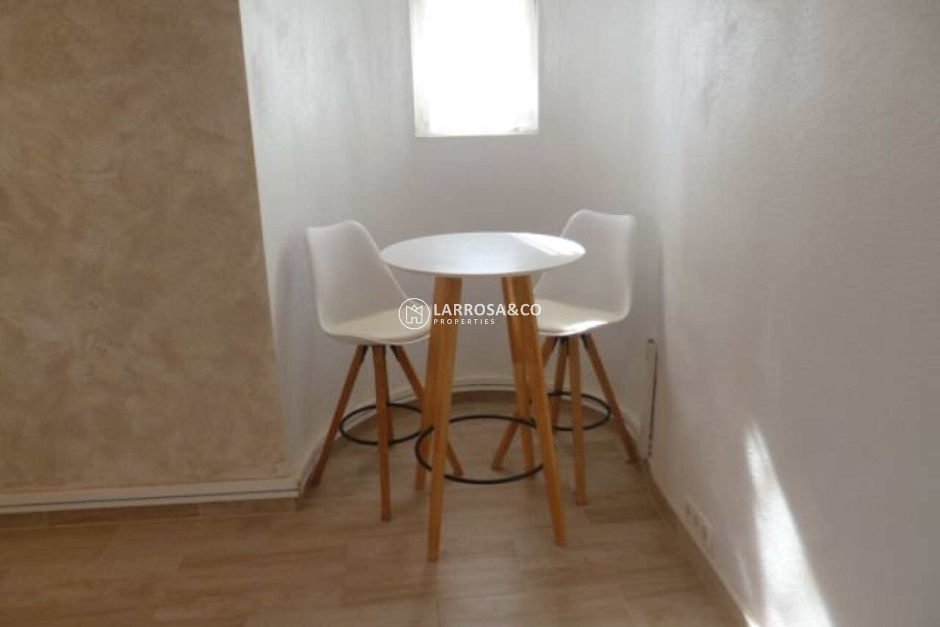 Resale - Detached House/Villa - Villamartín - Costa Blanca