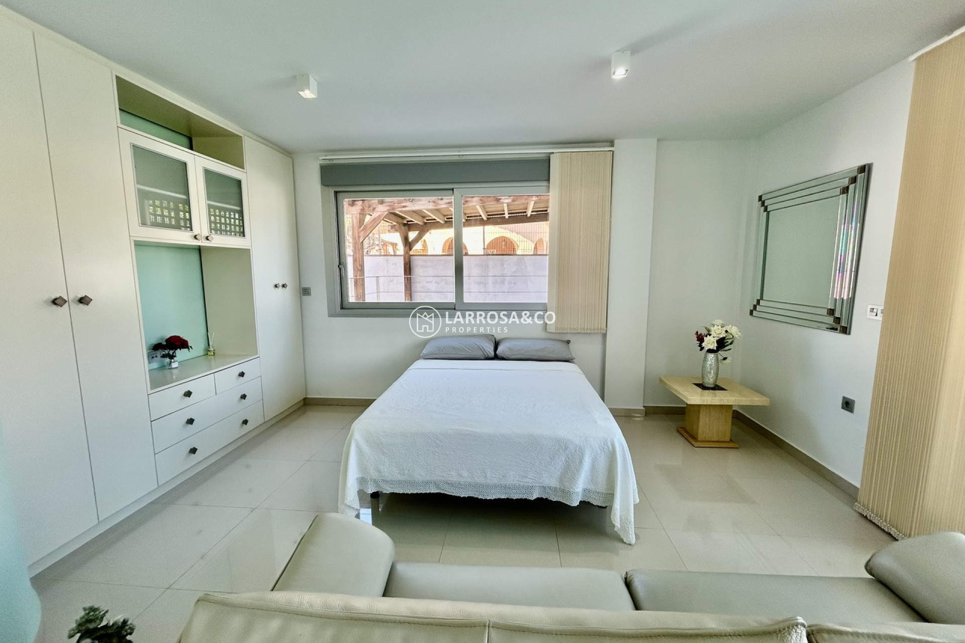 Resale - Detached House/Villa - Villamartín - Costa Blanca