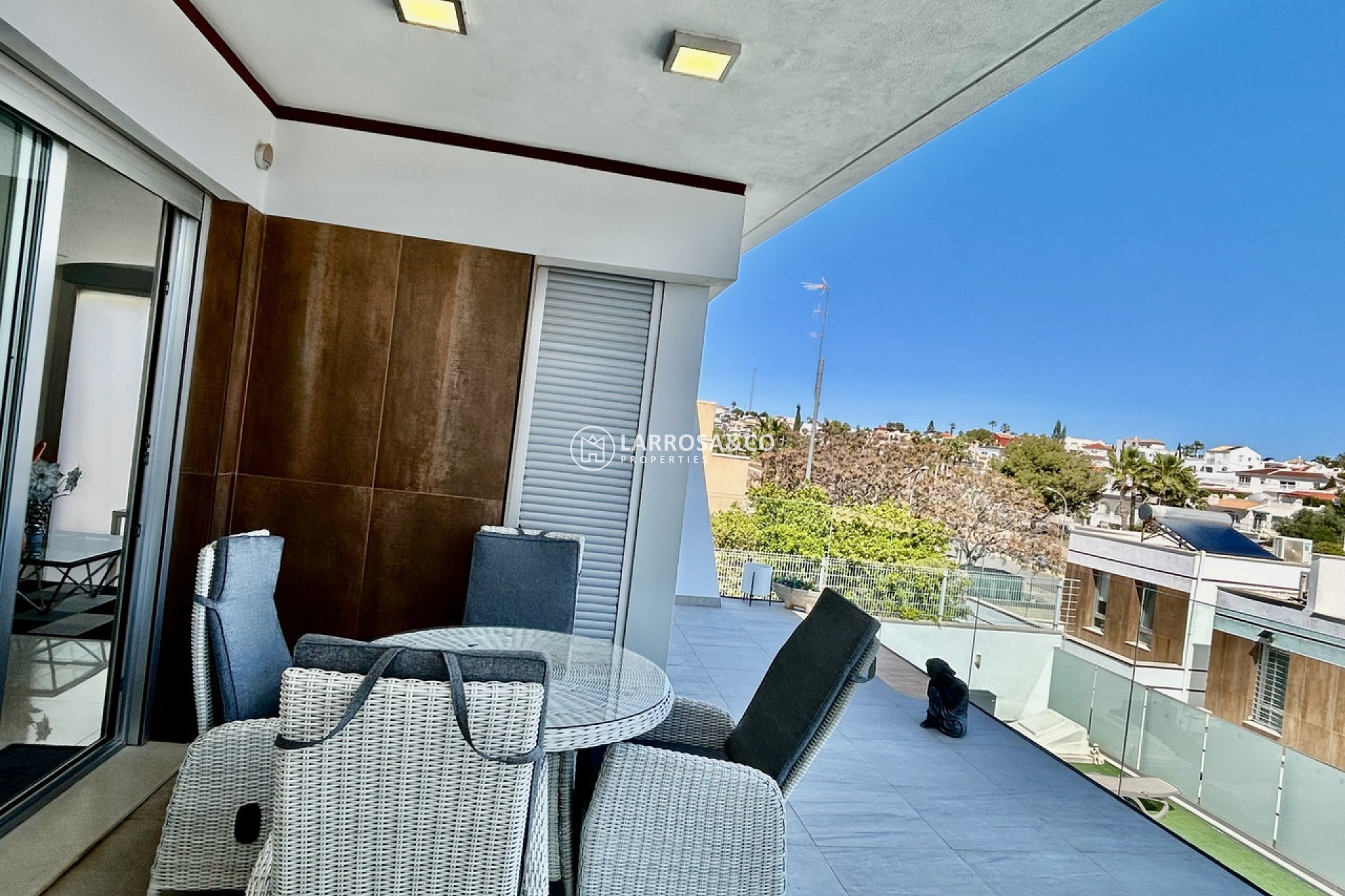 Resale - Detached House/Villa - Villamartín - Costa Blanca