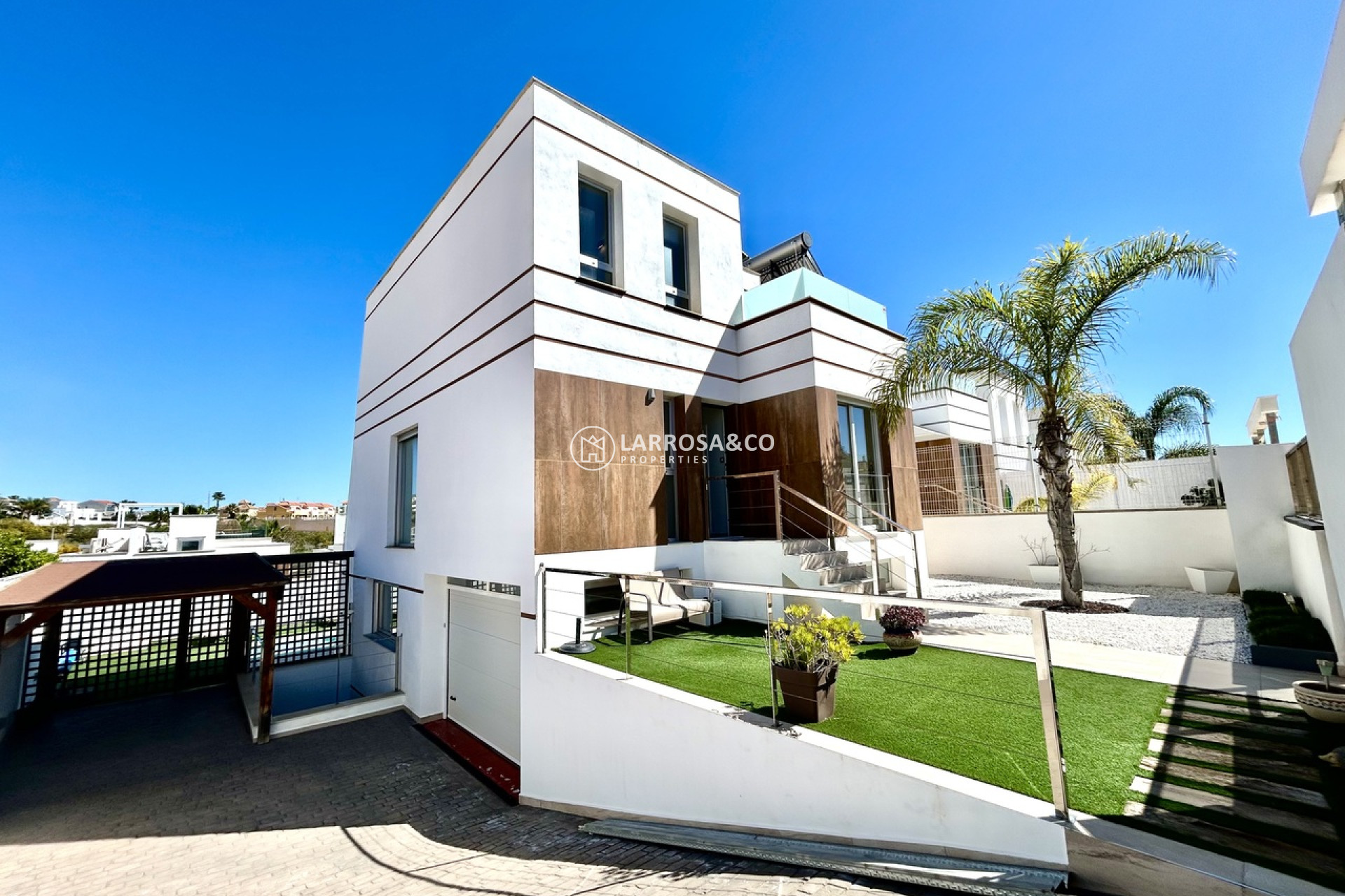 Resale - Detached House/Villa - Villamartín - Costa Blanca