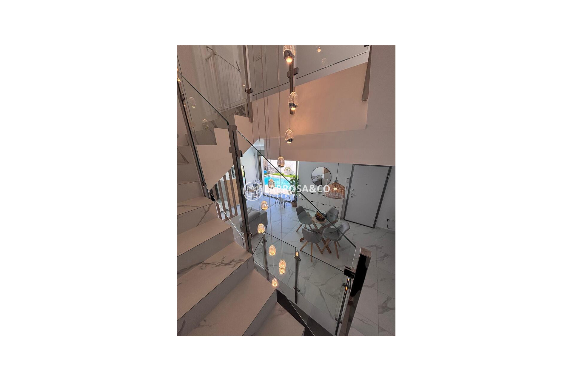 Resale - Detached House/Villa - Villamartín - Costa Blanca