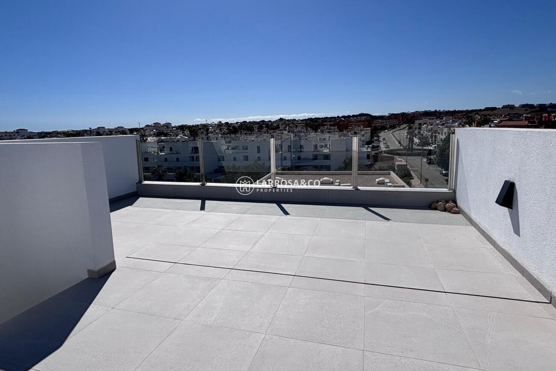 Resale - Detached House/Villa - Villamartín - Costa Blanca