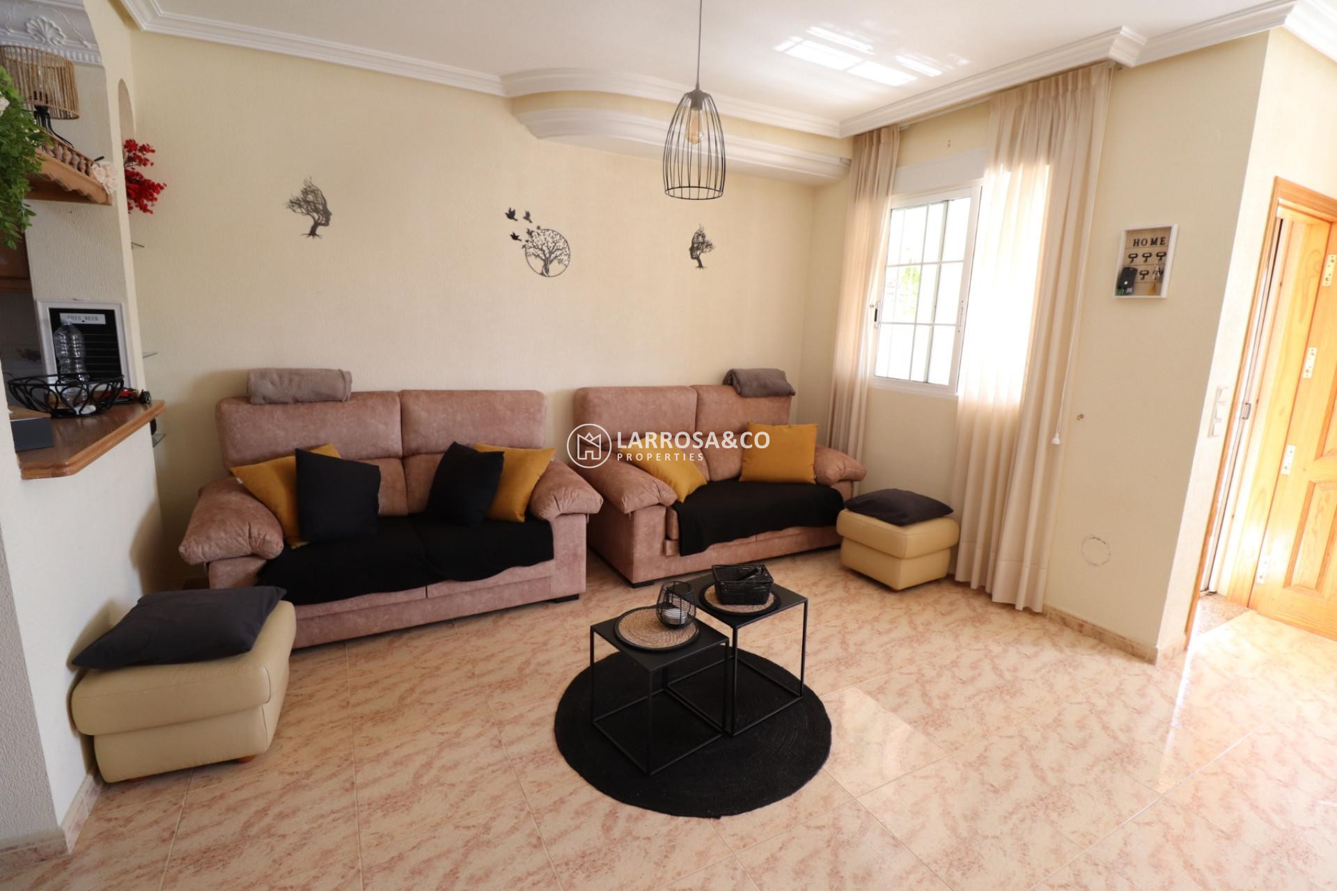 Resale - Detached House/Villa - Villamartín - Costa Blanca