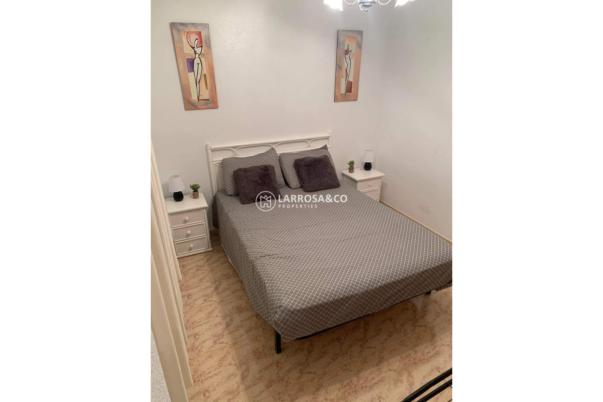 Resale - Detached House/Villa - Villamartín - Costa Blanca