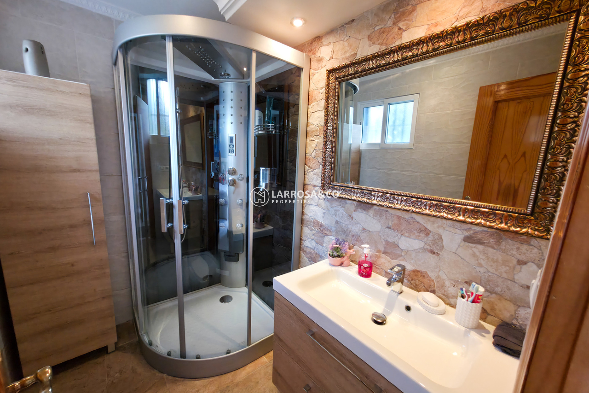 Resale - Detached House/Villa - Villamartín - Costa Blanca