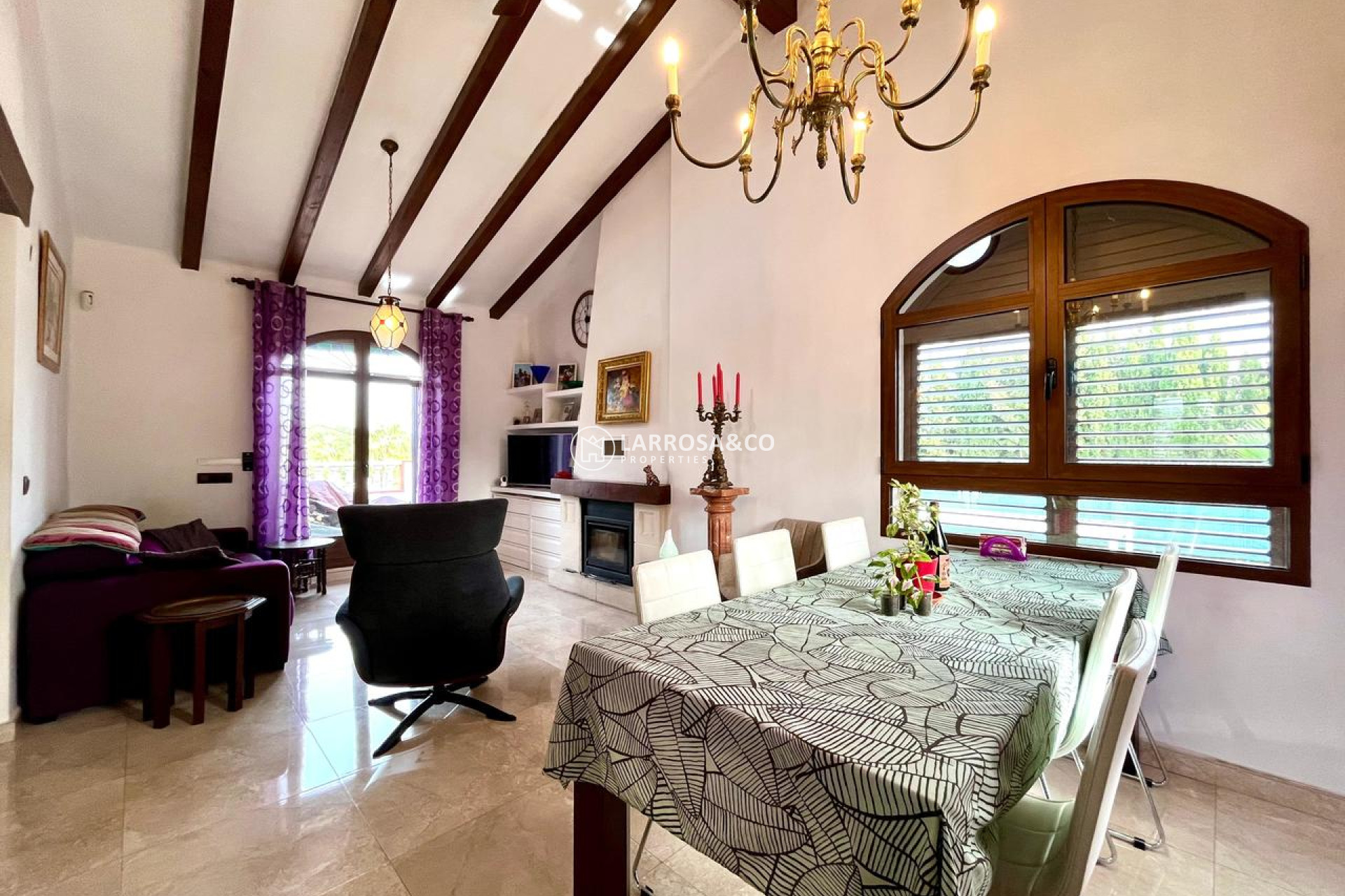 Resale - Detached House/Villa - Villamartín - Costa Blanca