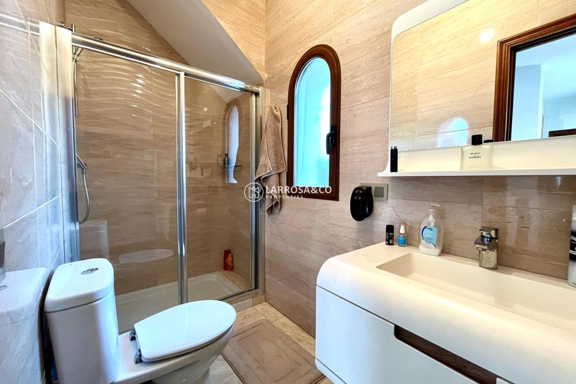 Resale - Detached House/Villa - Villamartín - Costa Blanca