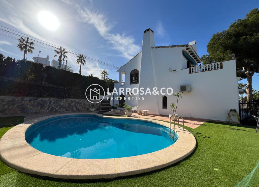 Resale - Detached House/Villa - Villamartín - Costa Blanca