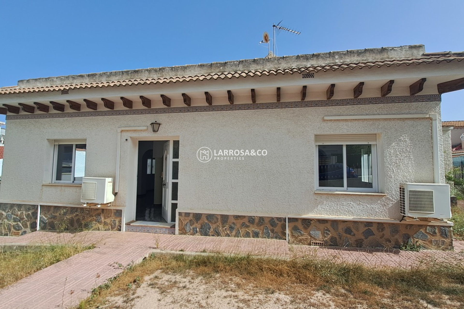 Resale - Detached House/Villa - Villamartín - Costa Blanca