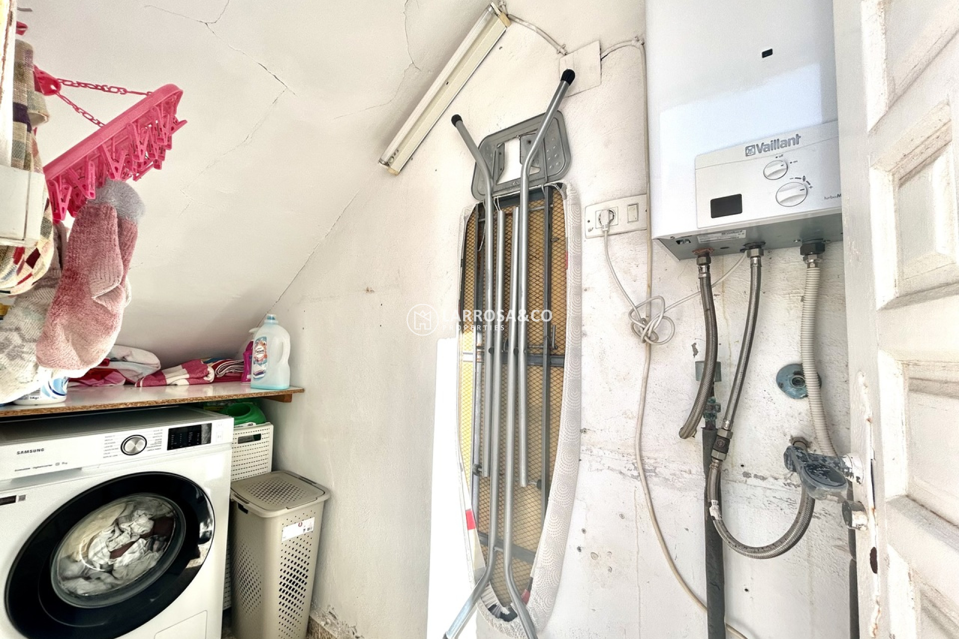 Resale - Detached House/Villa - Villamartín - Costa Blanca