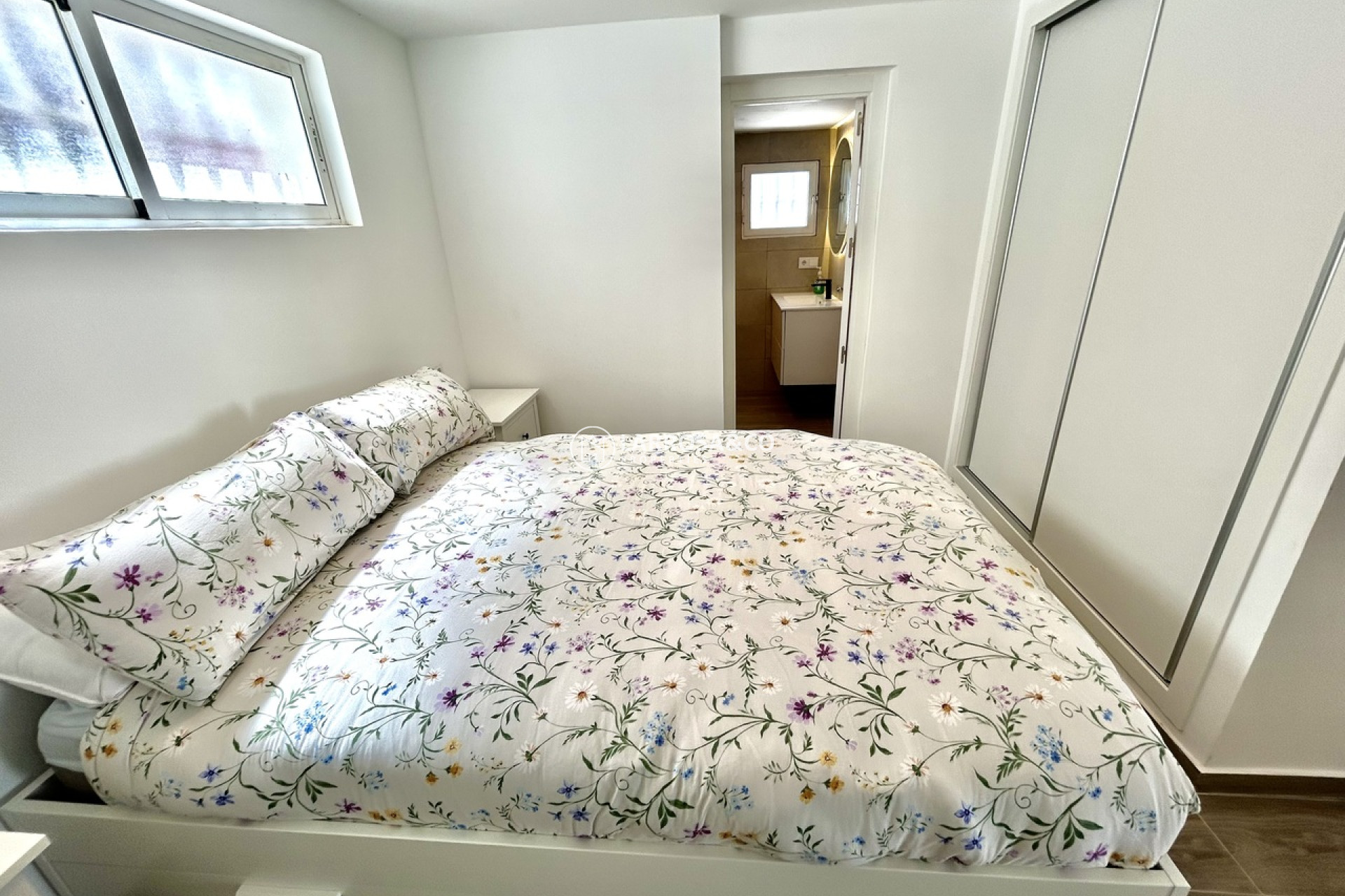 Resale - Detached House/Villa - Villamartín - Costa Blanca