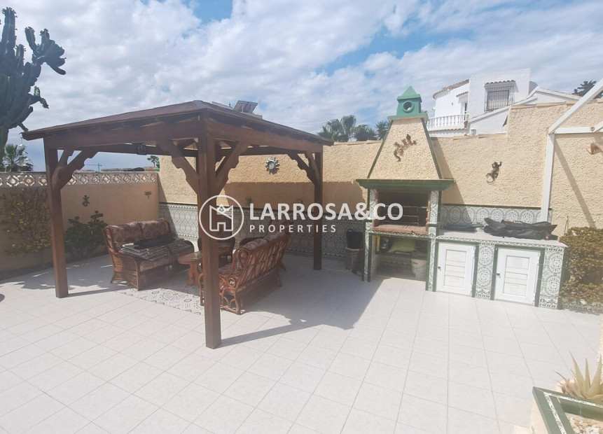 Resale - Detached House/Villa - Villamartin - Costa Blanca