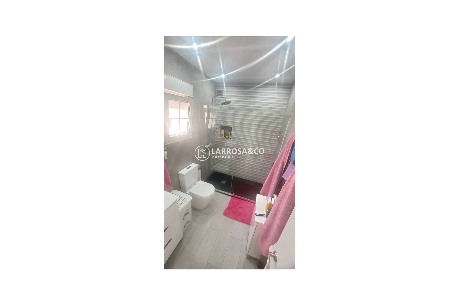 Resale - Detached House/Villa - Villamartin - Costa Blanca