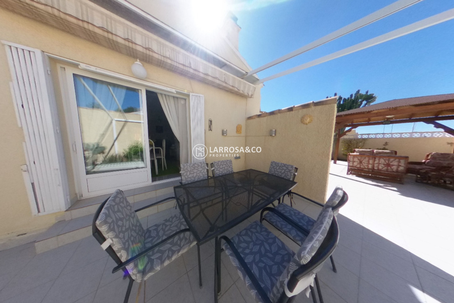 Resale - Detached House/Villa - Villamartin - Costa Blanca