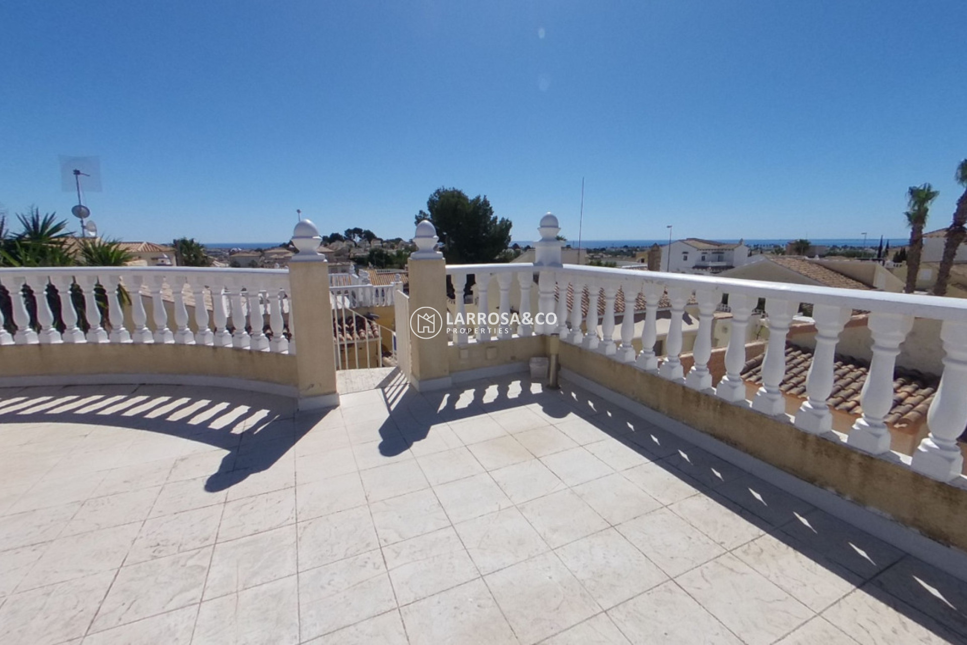 Resale - Detached House/Villa - Villamartin - Costa Blanca