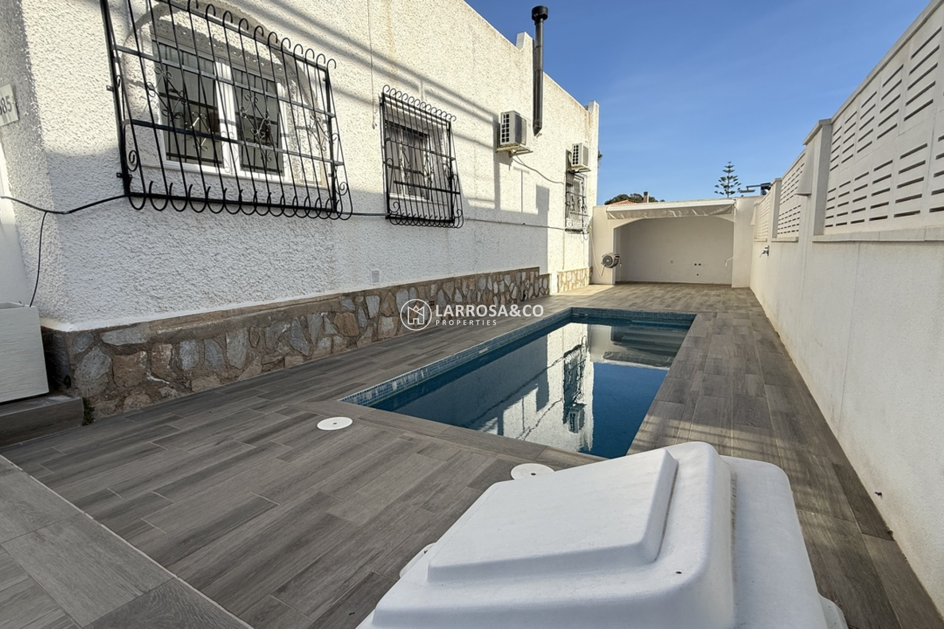 Resale - Detached House/Villa - Villamartin - Costa Blanca