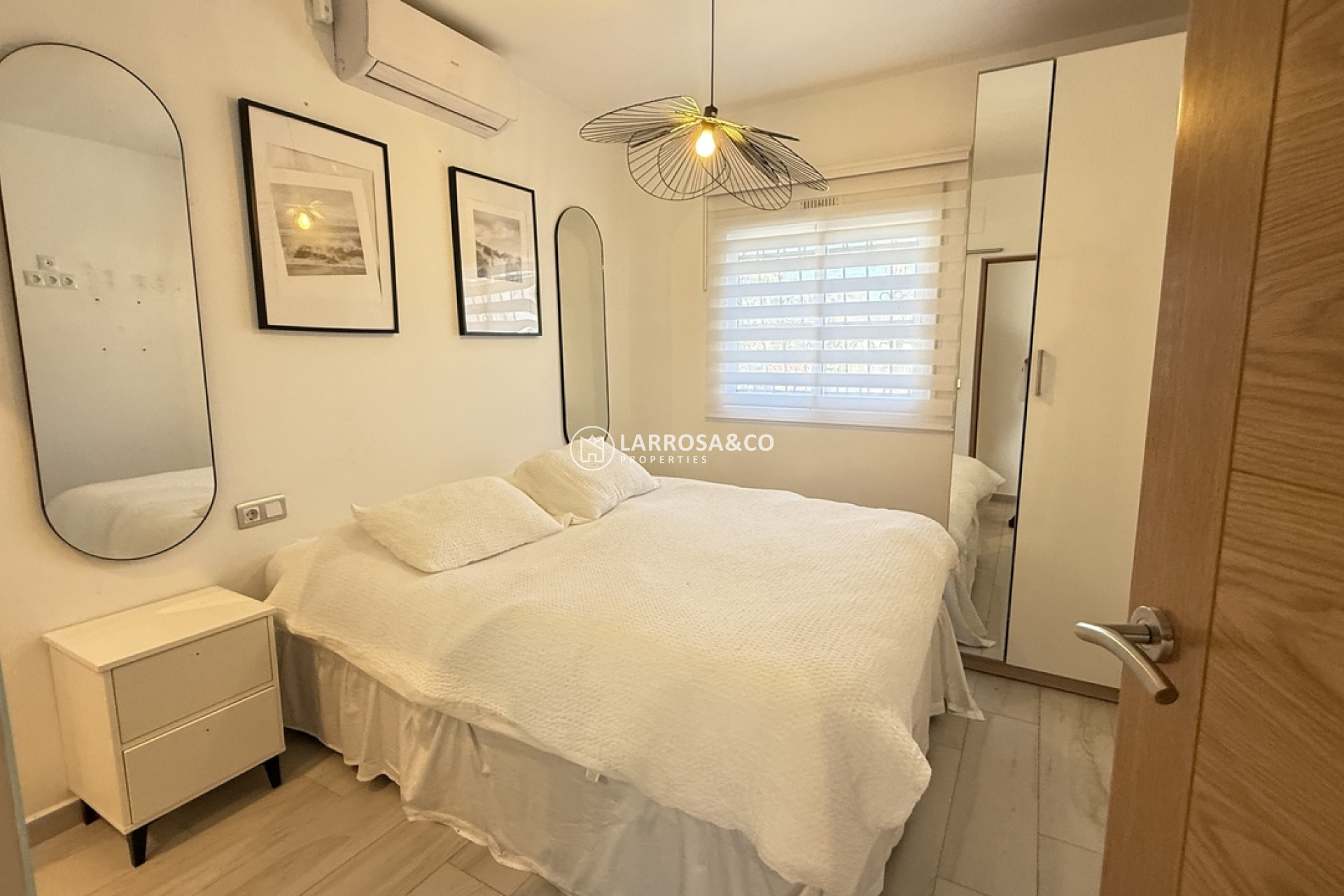 Resale - Detached House/Villa - Villamartin - Costa Blanca