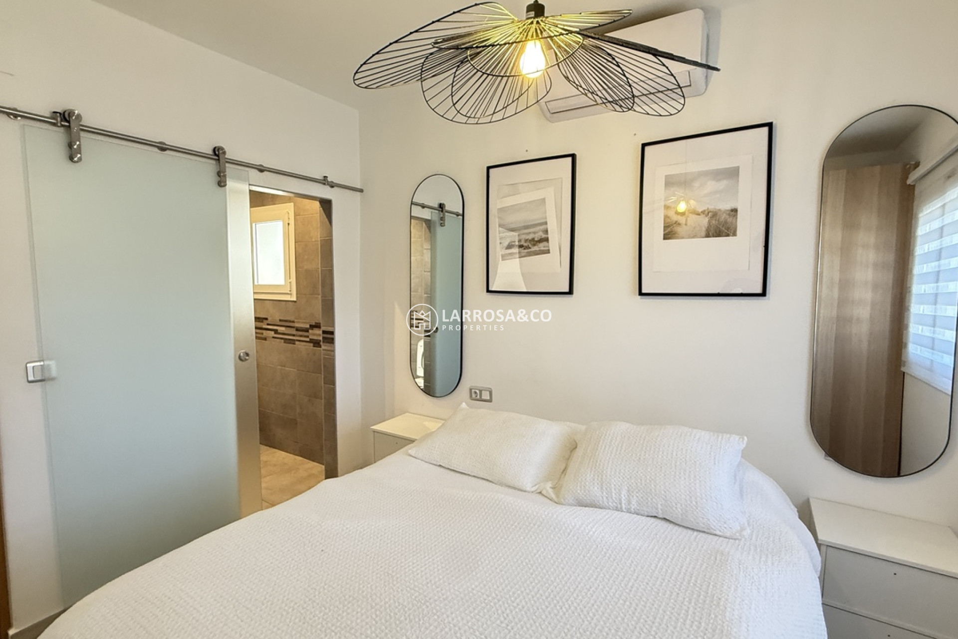 Resale - Detached House/Villa - Villamartin - Costa Blanca
