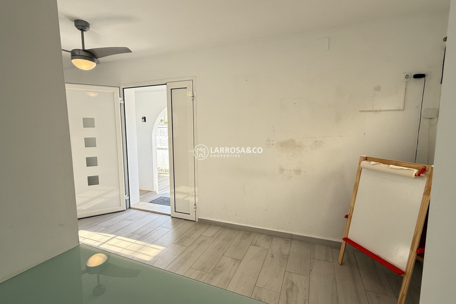 Resale - Detached House/Villa - Villamartin - Costa Blanca