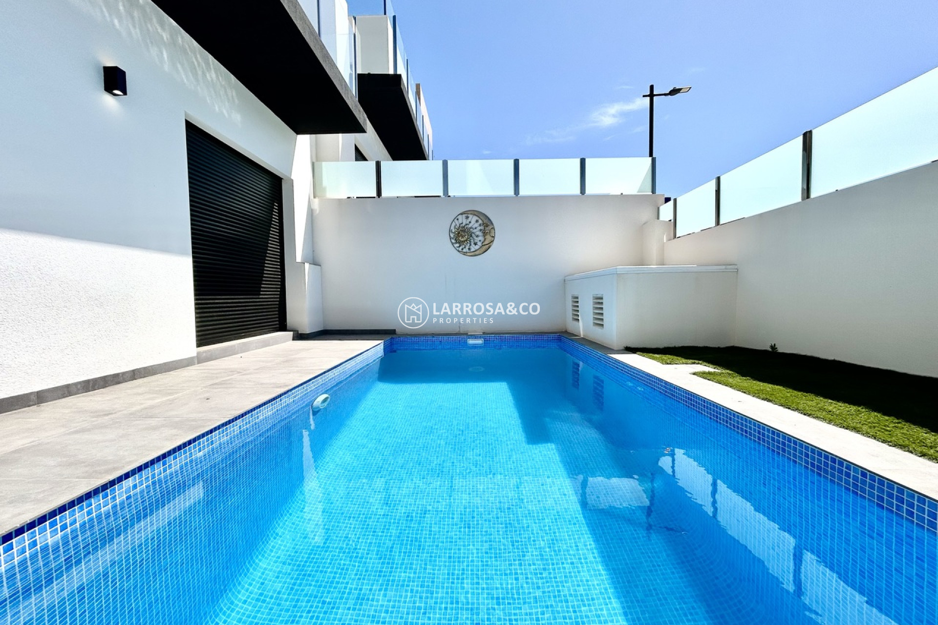 Resale - Detached House/Villa - Villamartin - Costa Blanca