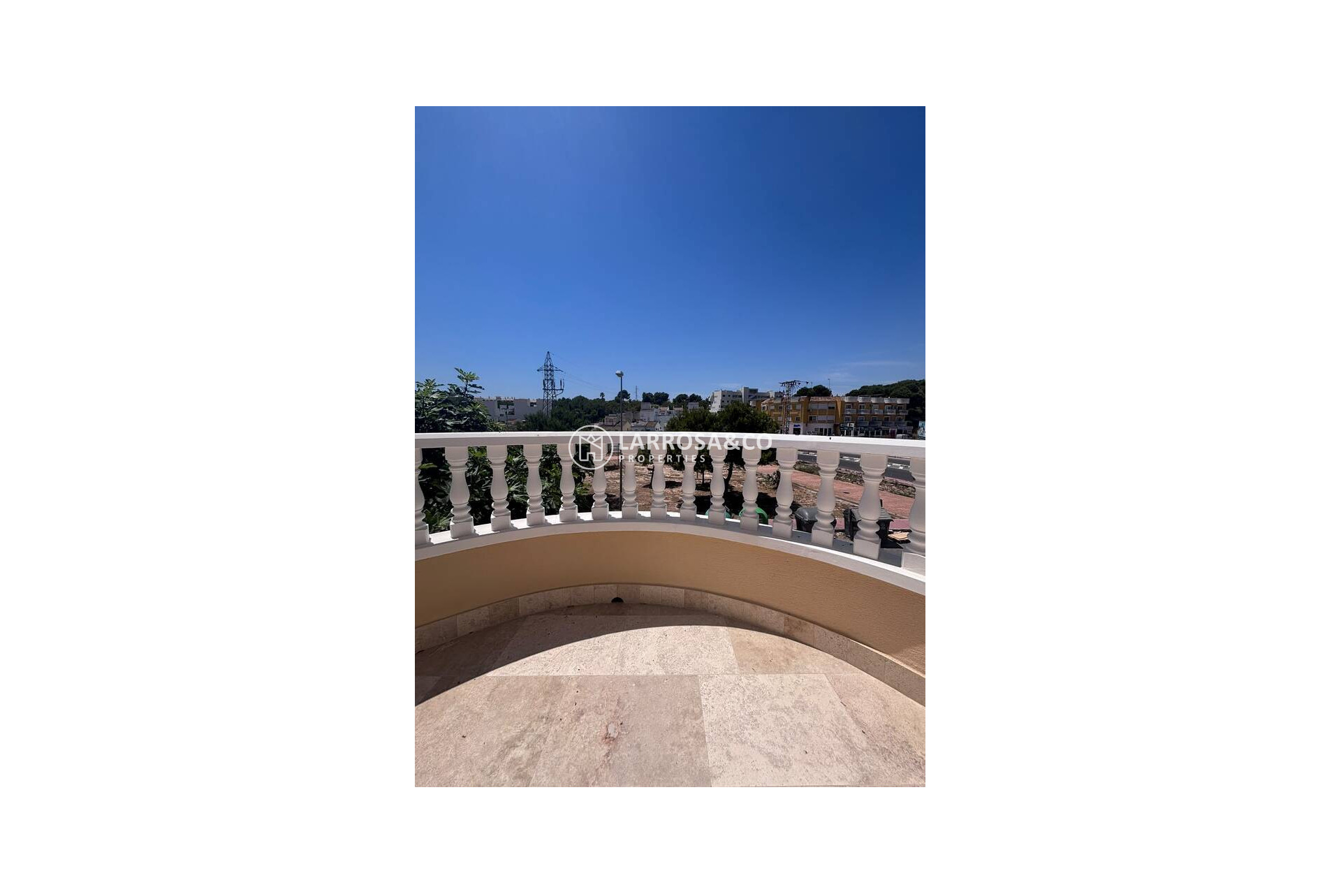 Resale - Detached House/Villa - Villamartin - Costa Blanca