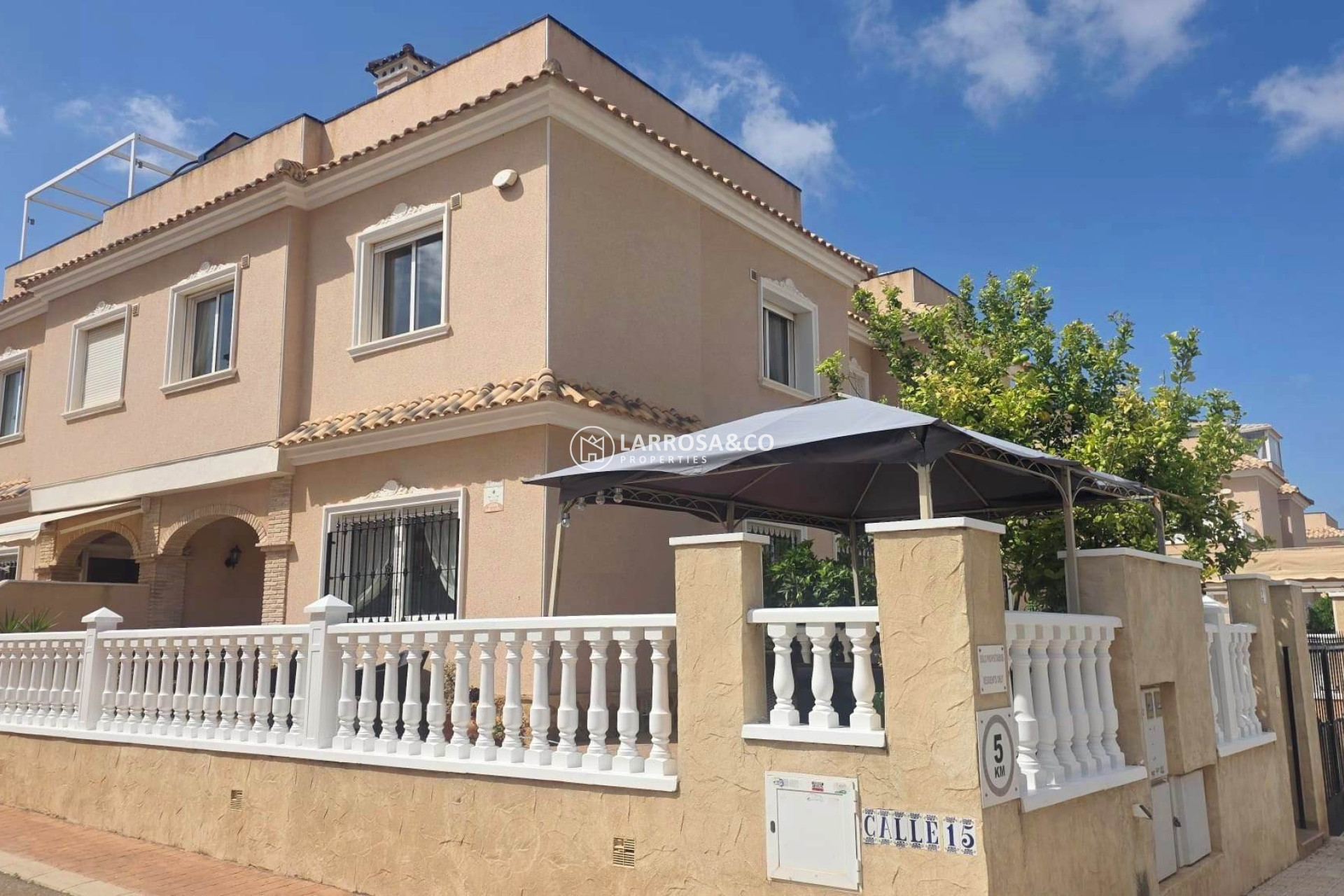 Resale - Detached House/Villa - Villamartin - Costa Blanca