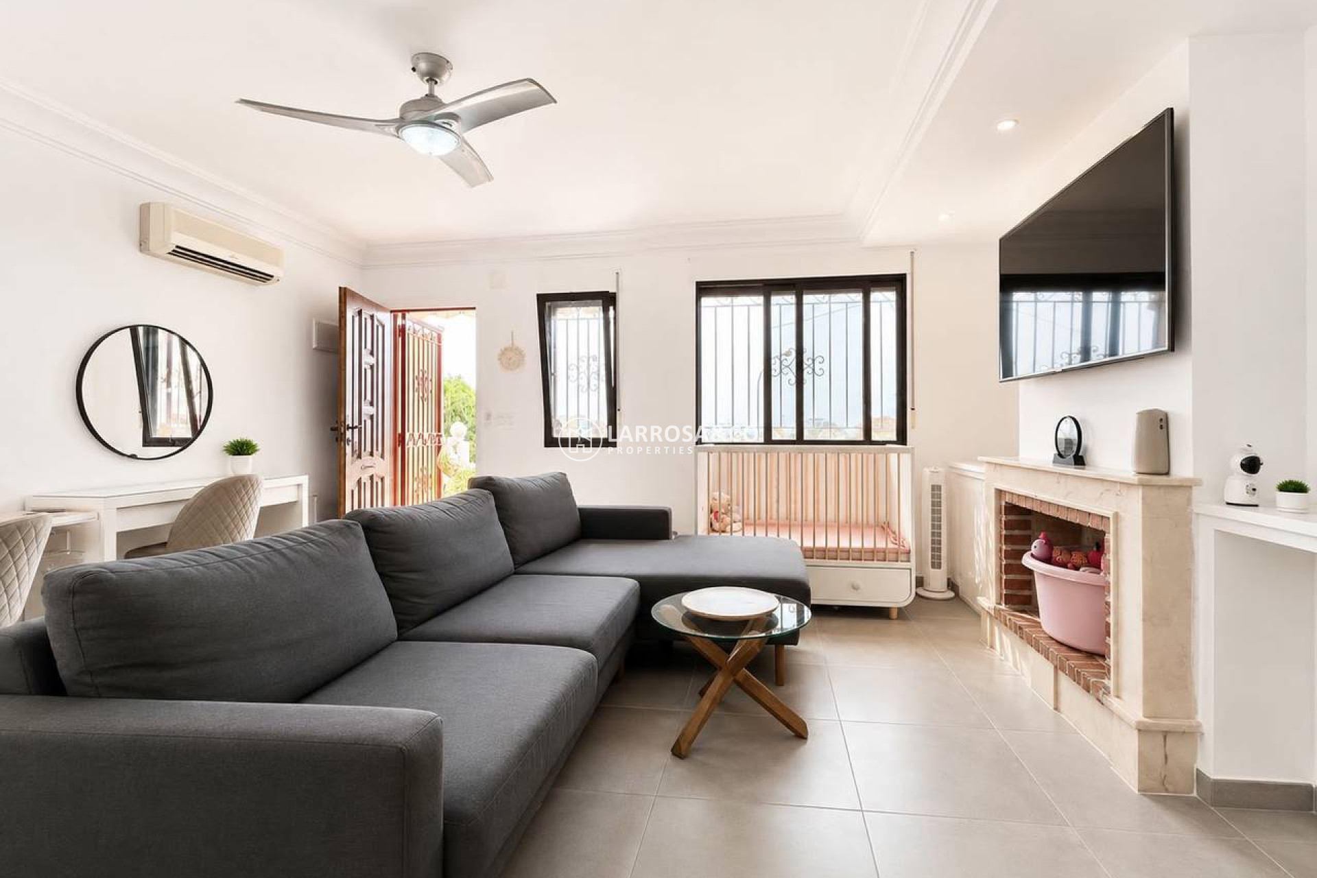 Resale - Detached House/Villa - Villamartin - Costa Blanca