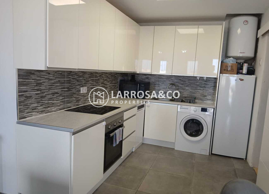 Resale - Detached House/Villa - Villamartin - Costa Blanca