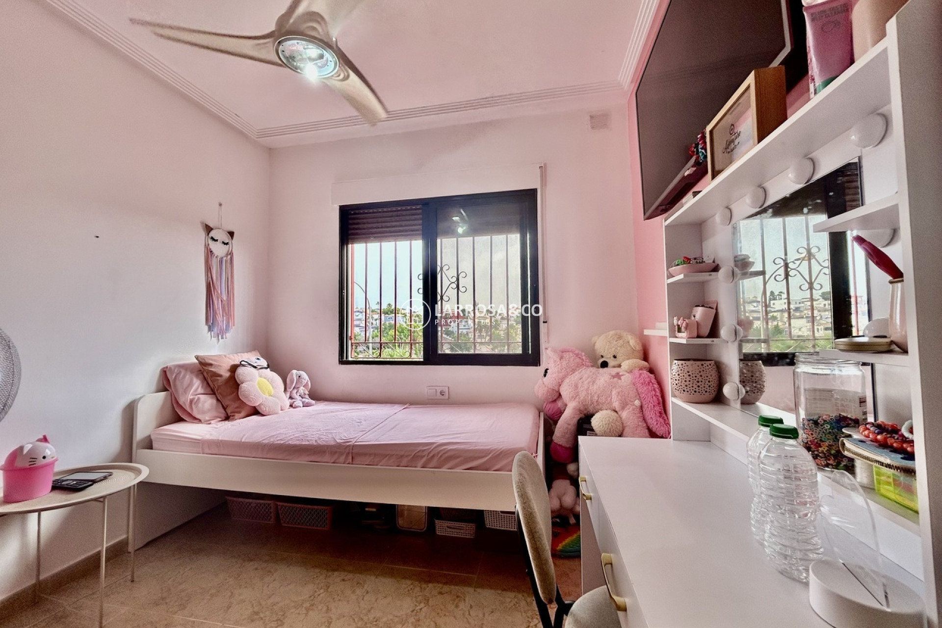Resale - Detached House/Villa - Villamartin - Costa Blanca