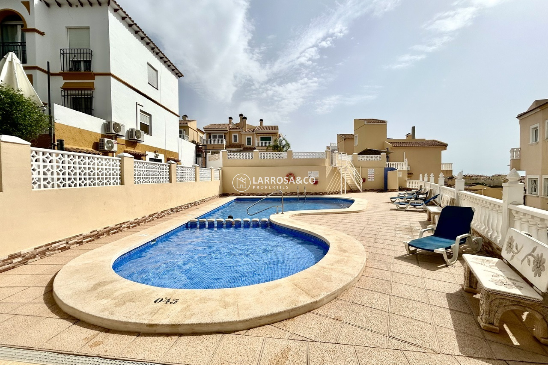 Resale - Detached House/Villa - Villamartin - Costa Blanca