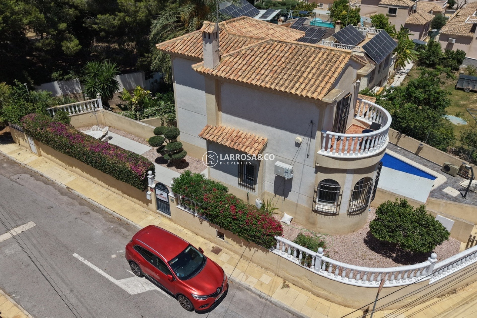 Resale - Detached House/Villa - Villamartin - Costa Blanca