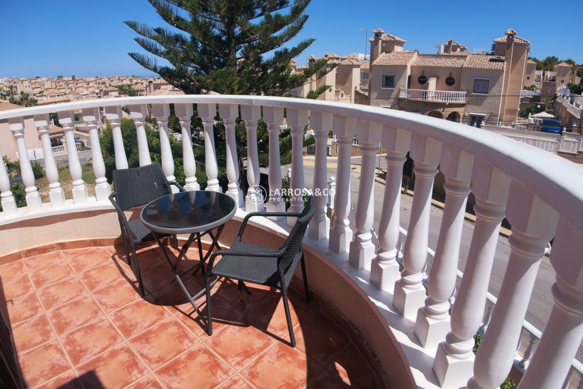Resale - Detached House/Villa - Villamartin - Costa Blanca