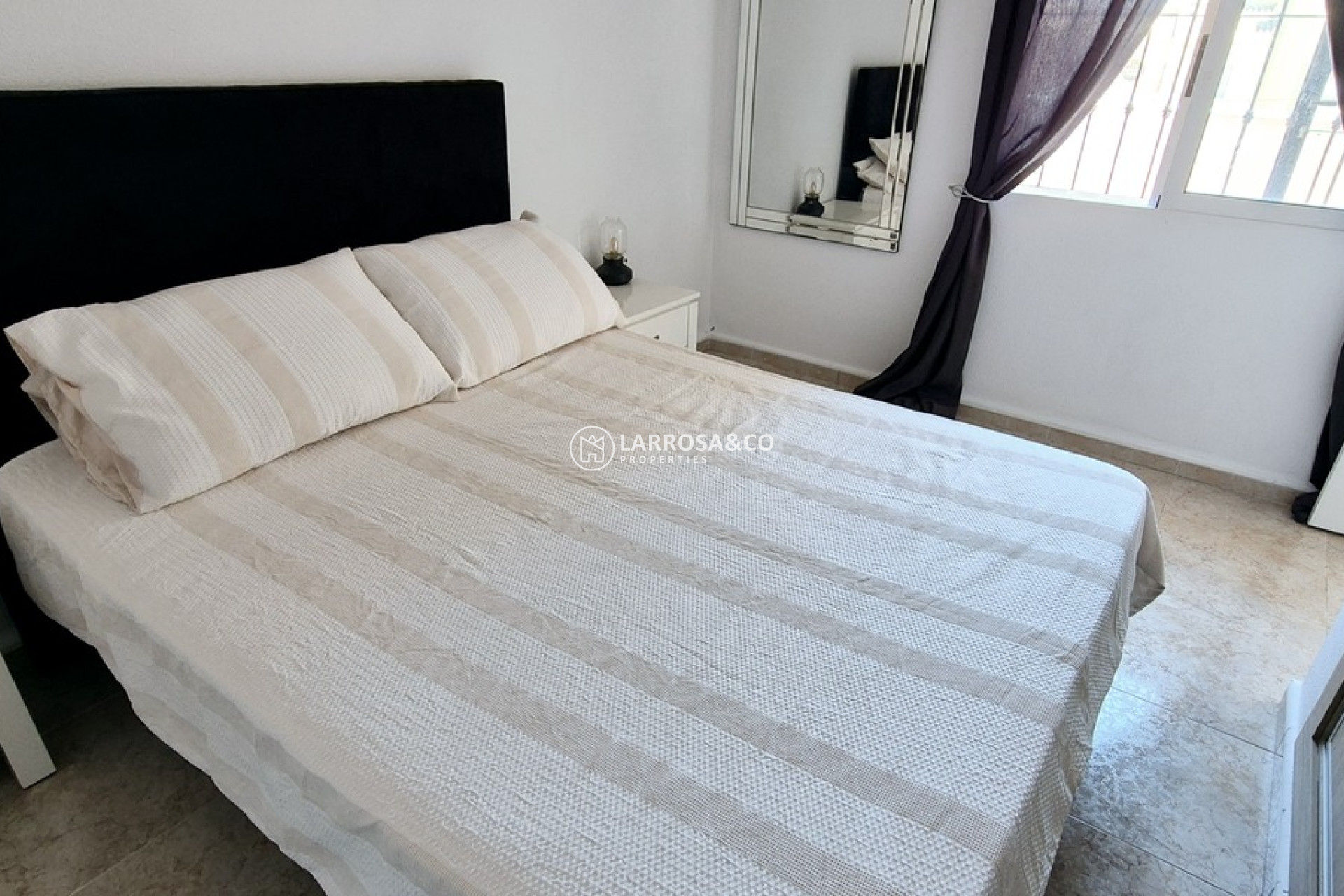 Resale - Detached House/Villa - Villamartin - Costa Blanca