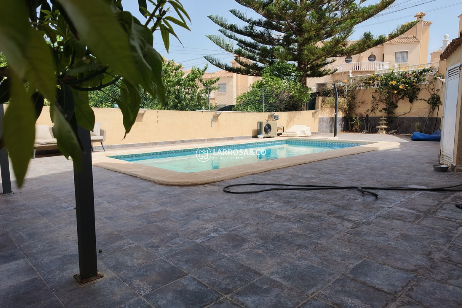 Resale - Detached House/Villa - Villamartin - Costa Blanca