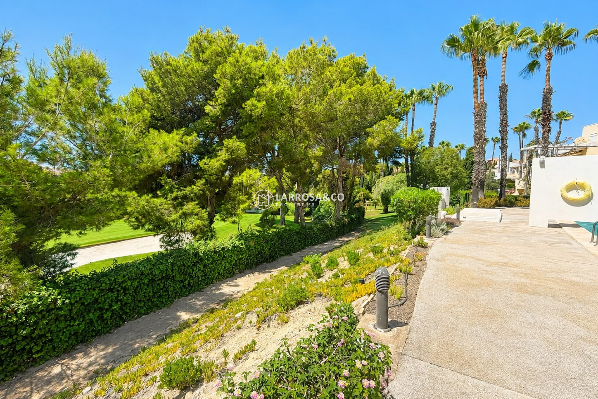 Resale - Detached House/Villa - Villamartin - Costa Blanca