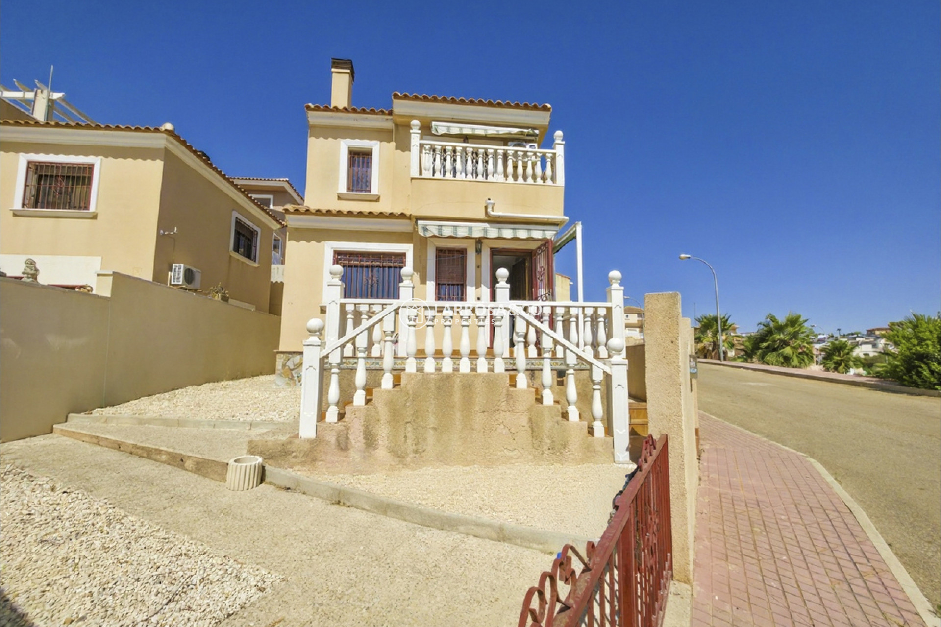 Resale - Detached House/Villa - Villamartin - Costa Blanca