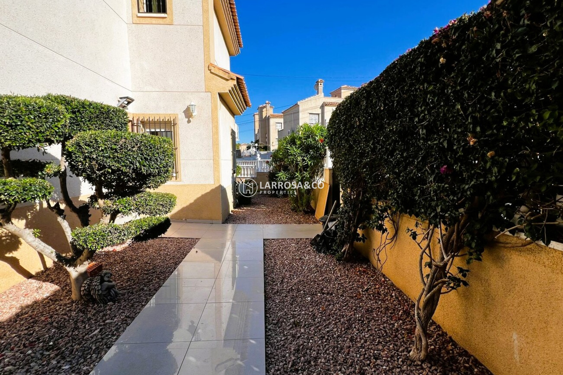 Resale - Detached House/Villa - Villamartin - Costa Blanca